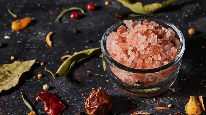 سنگ نمک صورتی